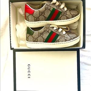 Very good conditions size 23 for boys and girls